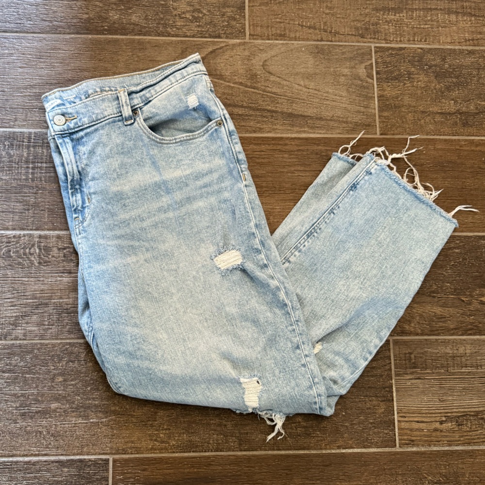 Old Navy Boyfriend Mid Rise Jeans